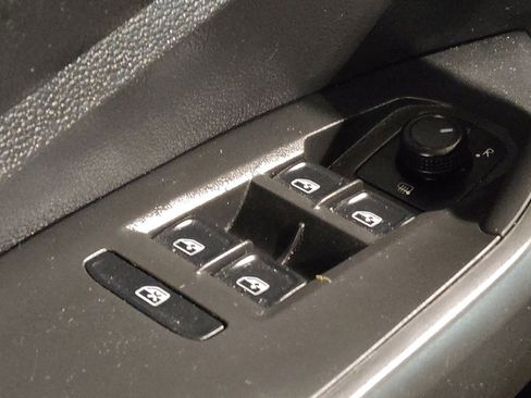 Used 2019 Volkswagen Jetta S FWD image 27