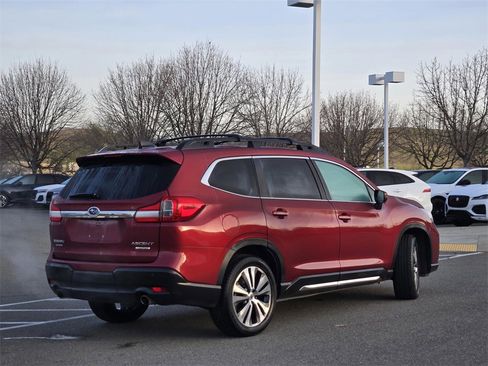 Used 2022 Subaru Ascent Limited w/ Technology Package image 4