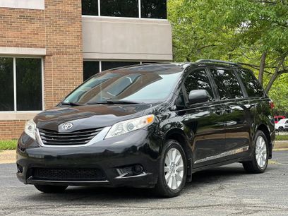 Used 2017 Toyota Sienna LE w/ Protection Package