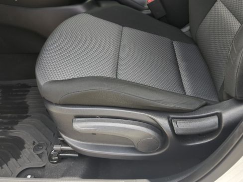 Certified 2023 Kia Soul LX FWD image 14