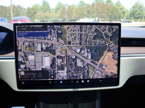 Used 2023 Tesla Model X AWD/4WD image 20