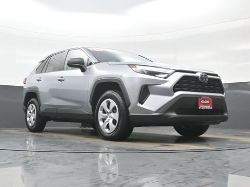 Used 2024 Toyota RAV4 LE image 24