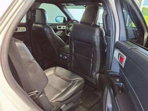 Used 2021 Ford Explorer ST w/ Equipment Group 401A AWD/4WD image 28