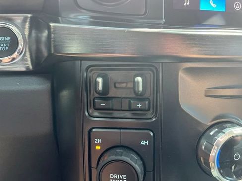 Used 2026 Ford F250 Lariat w/ Lariat Premium Package AWD/4WD image 17