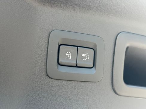 Certified 2025 MAZDA CX-90 Plug-In Hybrid w/Premium Sport image 19