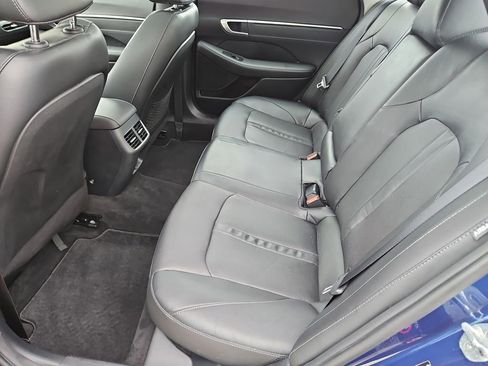 Used 2022 Hyundai Sonata Limited FWD image 17