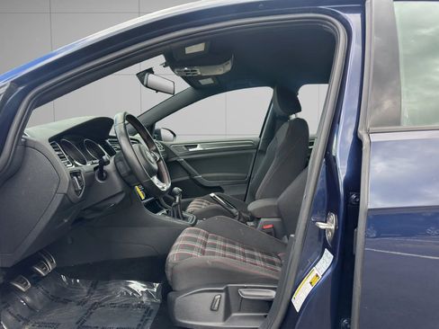Used 2018 Volkswagen GTI S FWD image 11