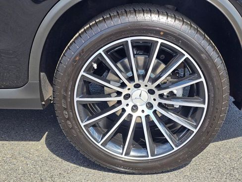 Used 2018 Mercedes-Benz GLC 43 AMG 4MATIC image 22