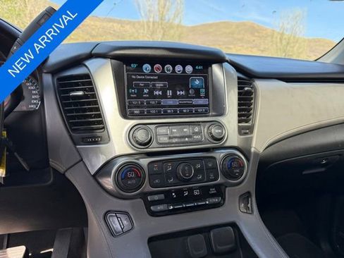 Used 2018 Chevrolet Suburban LT AWD/4WD image 12