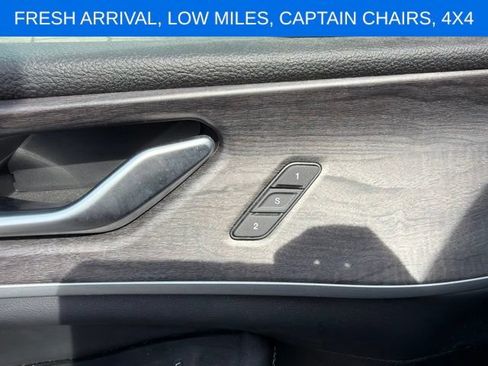 Used 2023 Jeep Grand Cherokee L Limited AWD/4WD image 15