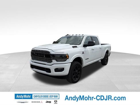 Used 2022 RAM 2500 Limited AWD/4WD image 3