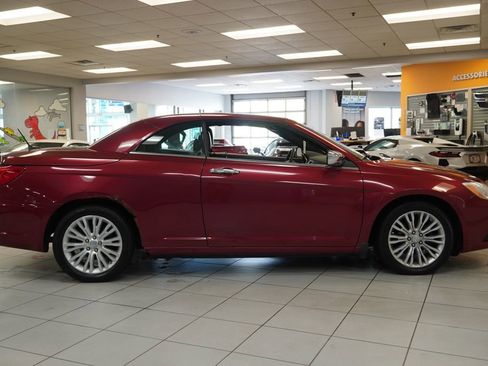 Used 2012 Chrysler 200 Limited FWD image 13