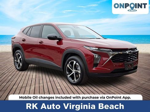 Certified 2025 Chevrolet Trax RS w/ Driver Confidence Package FWD image 1