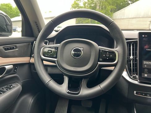 Certified 2026 Volvo XC90 B6 Plus w/ Protection Package Premier AWD/4WD image 23