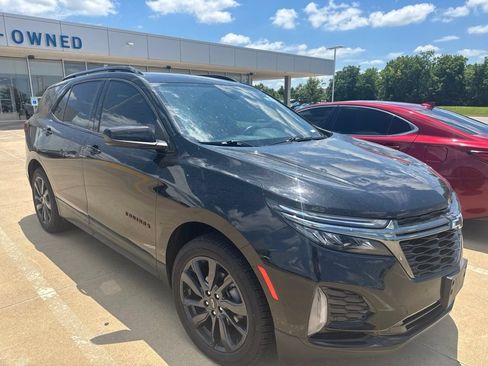 Used 2022 Chevrolet Equinox RS AWD/4WD image 3