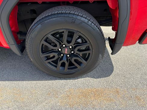 Used 2023 GMC Sierra 1500 Elevation image 52