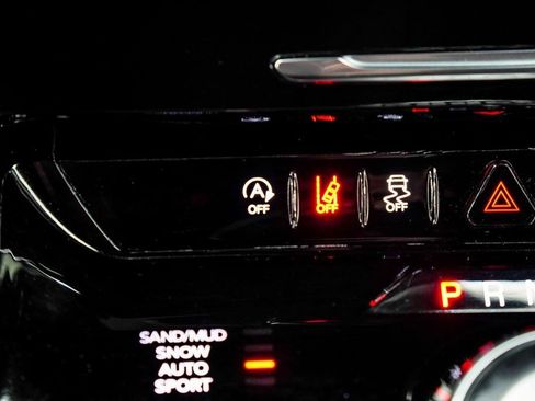 Used 2024 Jeep Wagoneer L Series II AWD/4WD image 24