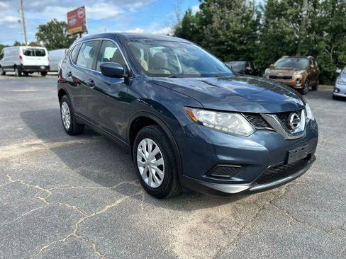 Used 2016 Nissan Rogue S image 4
