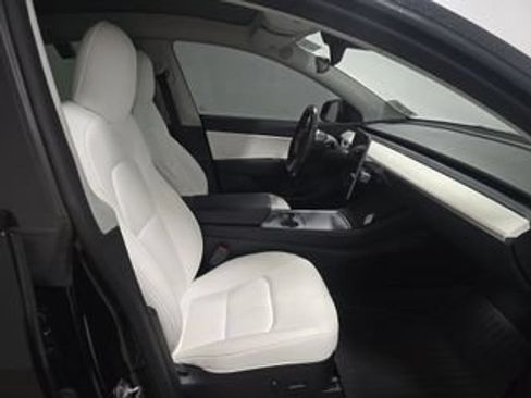 Used 2022 Tesla Model Y Performance AWD/4WD image 4