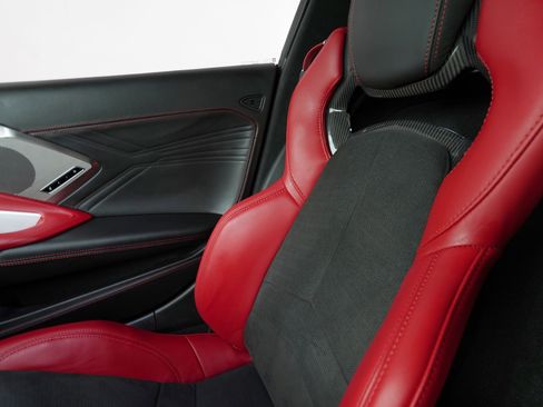 Used 2025 Chevrolet Corvette Z06 w/ Battery Protection Package image 23