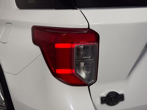 Certified 2023 Ford Explorer King Ranch w/ Technology Package RWD image 8