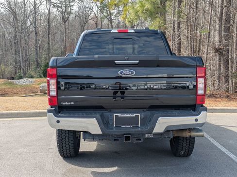 Certified 2022 Ford F250 XLT w/ XLT Premium Package image 4