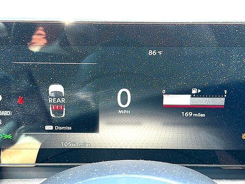 Certified 2025 Nissan Kicks SR FWD image 23