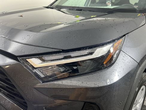 Used 2023 Toyota RAV4 LE FWD image 10