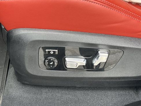 Used 2025 BMW X5 M Competition w/ Executive Package image 19