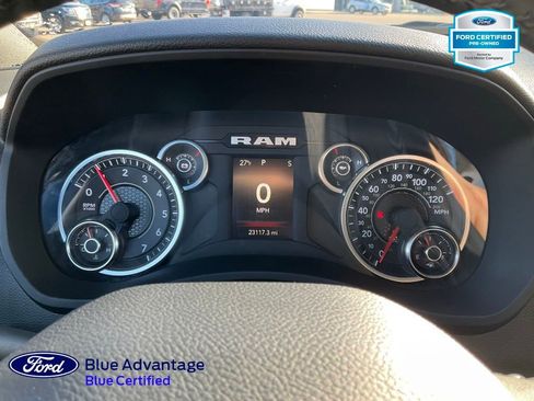 Used 2024 RAM 2500 Big Horn w/ Bed Utility Group image 10