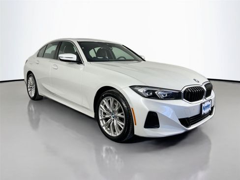 Used 2024 BMW 330i xDrive Sedan w/ Premium Package AWD/4WD image 7