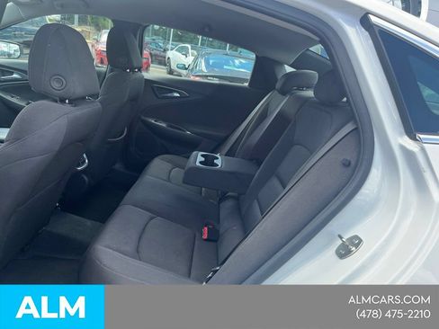 Used 2024 Chevrolet Malibu LT FWD image 19