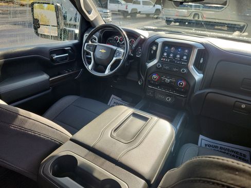 Used 2021 Chevrolet Silverado 2500 LT w/ Convenience Package image 30