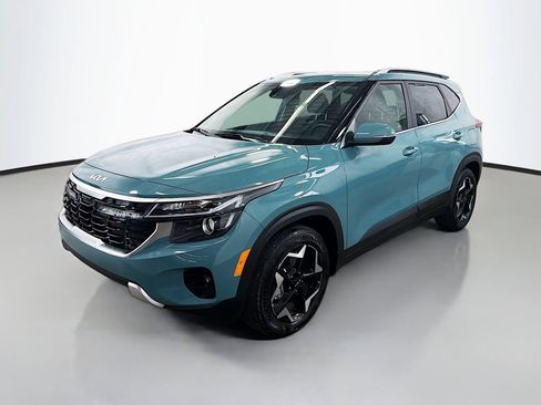 New 2026 Kia Seltos EX FWD image 6
