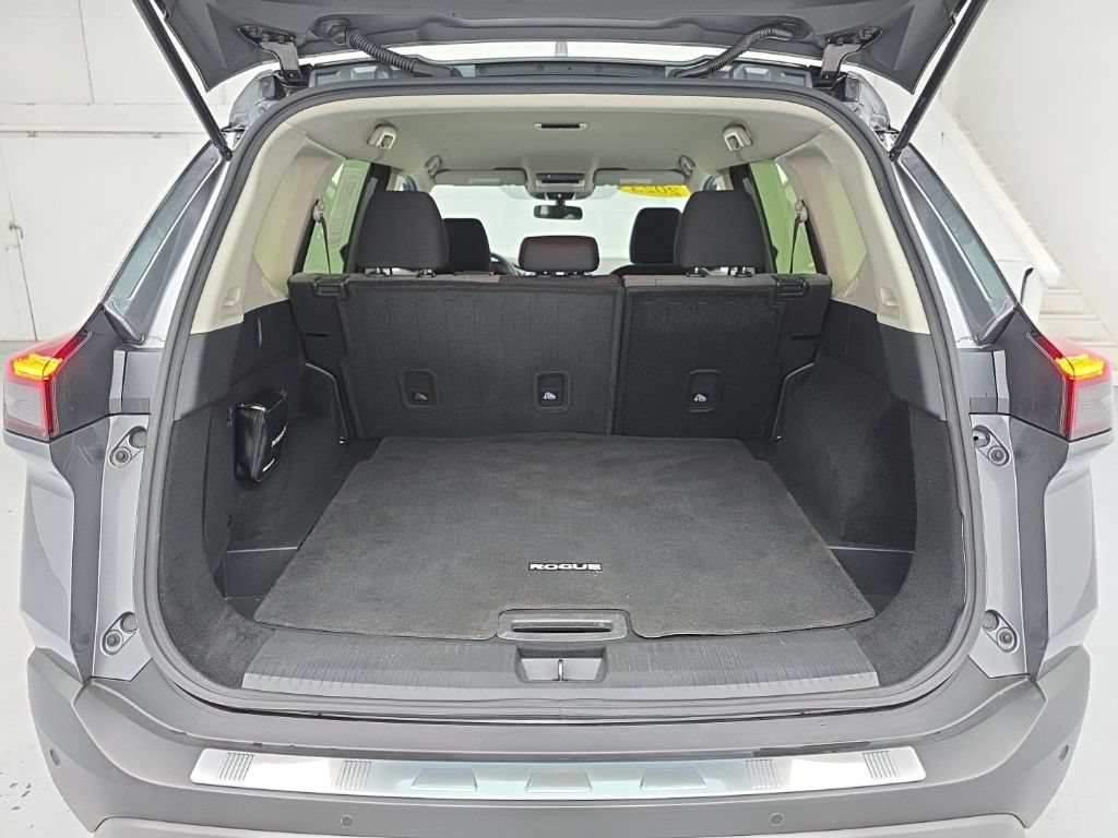 Used 2023 Nissan Rogue SV AWD/4WD image 45