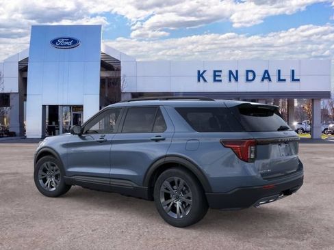 Used 2026 Ford Explorer Active w/ Active Comfort Package AWD/4WD image 4