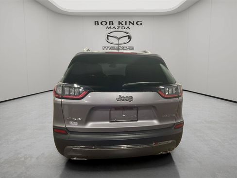 Used 2020 Jeep Cherokee Limited w/ Technology Group AWD/4WD image 4