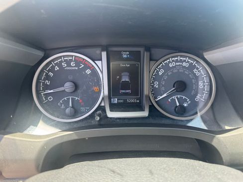 Used 2021 Toyota Tacoma SR5 RWD image 7