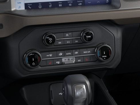 Used 2025 Ford Bronco Big Bend AWD/4WD image 16