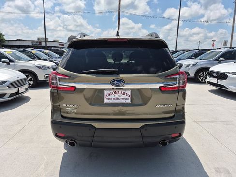 Used 2023 Subaru Ascent Premium w/ Convenience Package AWD/4WD image 7