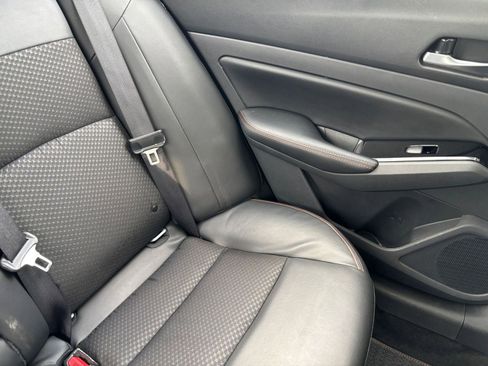 Used 2025 Nissan Altima 2.5 SR FWD image 37