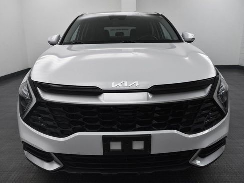 Used 2023 Kia Sportage EX image 2