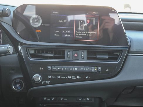 Used 2022 Lexus ES 300h ES 300h image 14