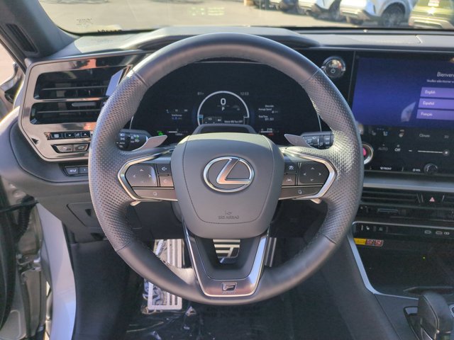 Used 2026 Lexus TX 500h AWD w/ Technology Package image 17