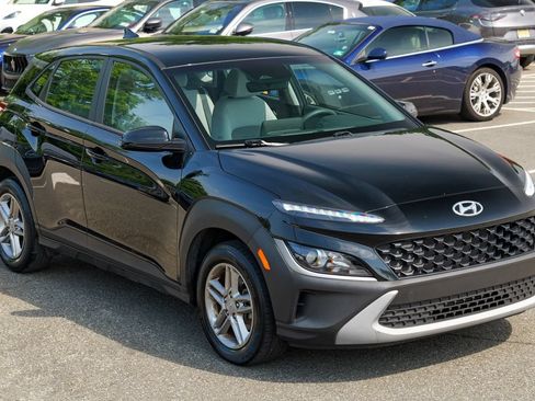 Used 2023 Hyundai Kona SE FWD image 9