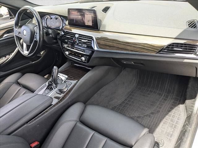 Used 2019 BMW 530e w/ Convenience Package RWD image 23