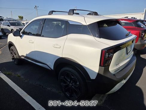 Certified 2026 Nissan Kicks SR FWD image 5