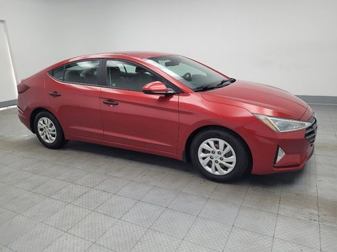 Used 2020 Hyundai Elantra SE image 11