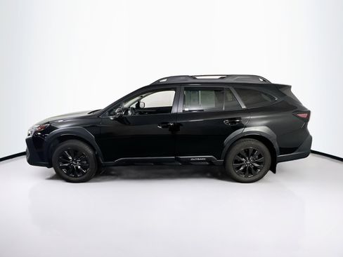 Used 2023 Subaru Outback Onyx Edition image 8