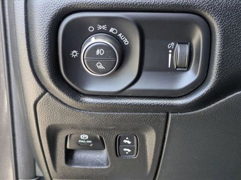 Used 2022 RAM 1500 Big Horn image 11